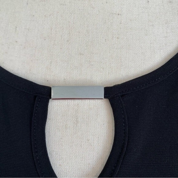 Black White Color Block Wave Pattern Key Hole Cut Out Tie Front Blouse Size PL - Picture 6 of 12